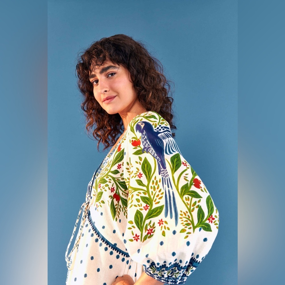 Farm Rio Macaw Flight Maxi Dress Off White Blue Floral NWT Size S - Picture 4 of 16